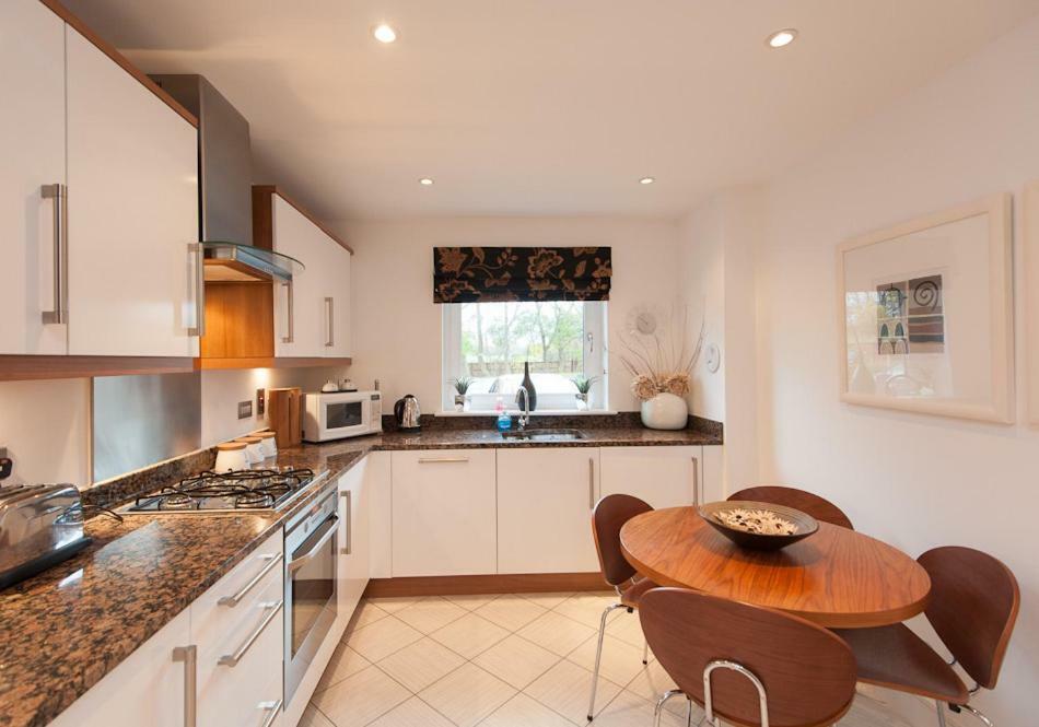 The Corstorphine Residence No. 1 Edinburgh Exterior photo